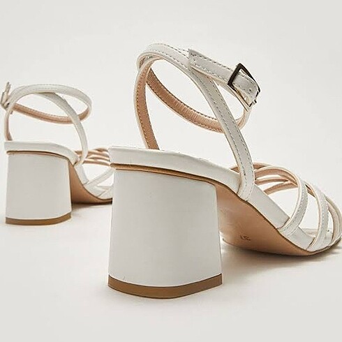 Topuklu ayakkabı sandalet - Görsel 2