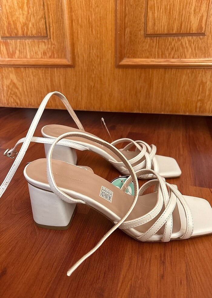 Topuklu ayakkabı sandalet - Görsel 5