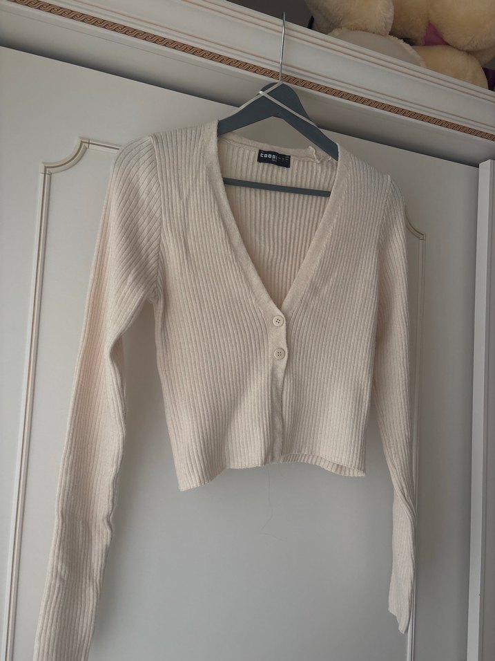 Bej V Yaka İnce Triko Hırka - Görsel 3