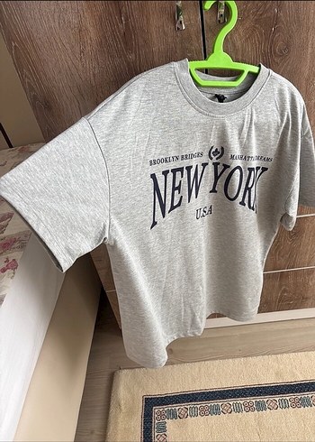 s Beden Gri New York Baskılı Kadın Tişört