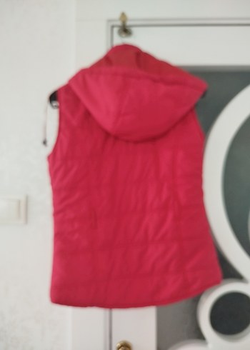 Kırmızı Düğmeli Yüksek Yakalı Kadın Yelek - Görsel 2