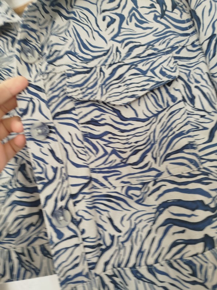 Kadın Zebra Desenli Kot Ceket - Görsel 2