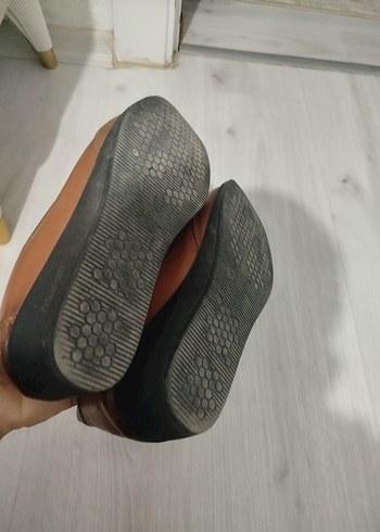 Bej Parlak Kadın Günlük Topuklu Ayakkabı - Görsel 6