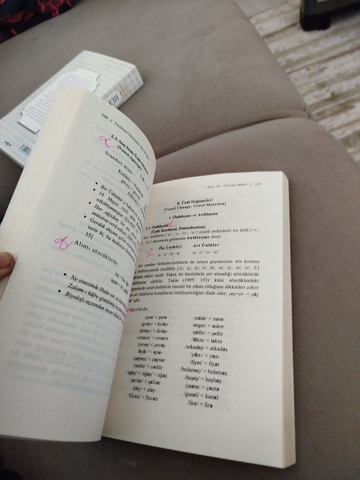Türkiye Türkçesi Ses Bilgisi Kitabı 3. Baskı - Görsel 3