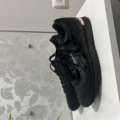 Reebok kadın spor ayakkabı