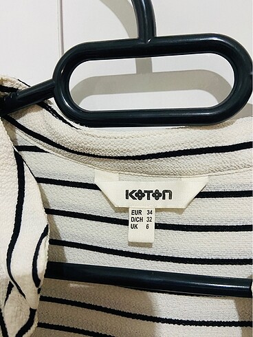 Siyah çizgili beyaz gömlek yarım kol - Görsel 2