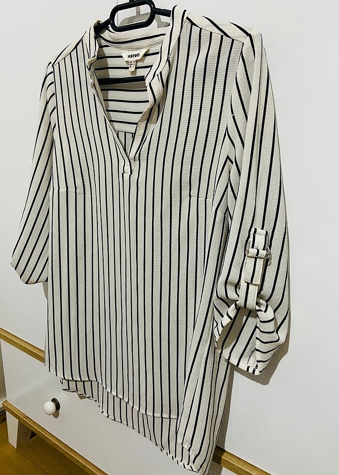 Siyah çizgili beyaz gömlek yarım kol - Görsel 3