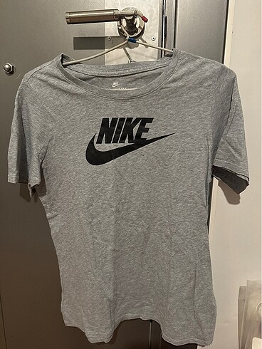 NIKE TİŞÖRT