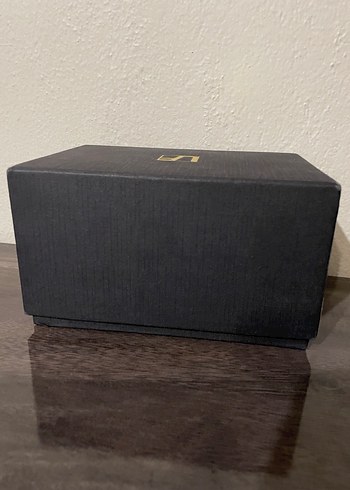 Altın Renkli Siyah Takı Kutusu - Görsel 4