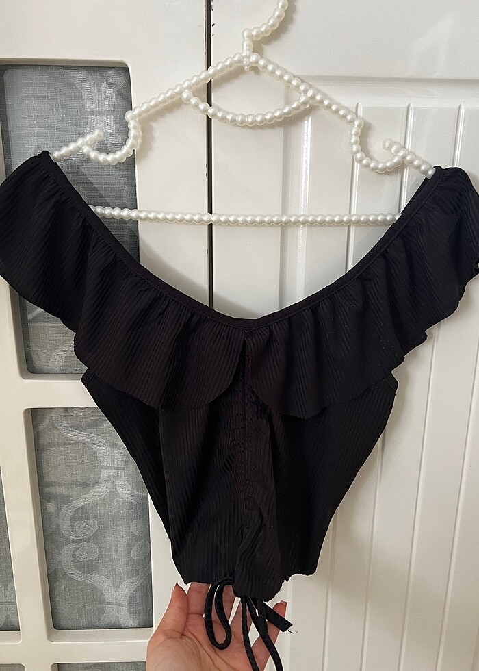 Siyah crop - Görsel 3