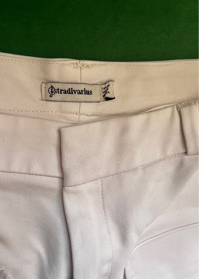 Stradivarius yüksek bel şort - Görsel 3