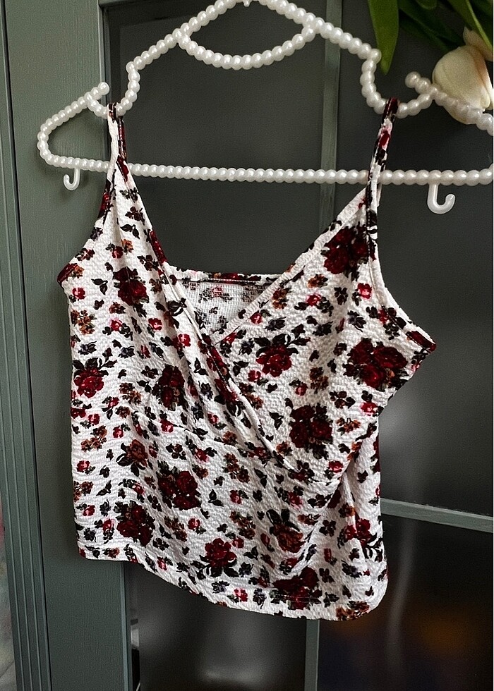 Çiçekli crop - Görsel 2