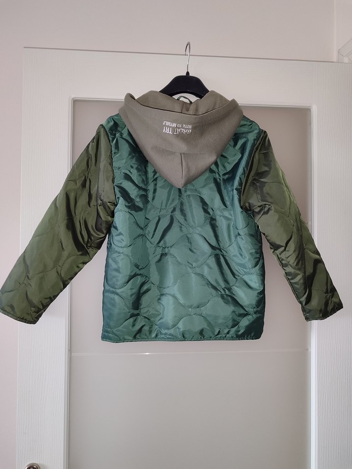 Kapşonlu Yeşil Erkek Çocuk Fermuarlı Mont - Görsel 2