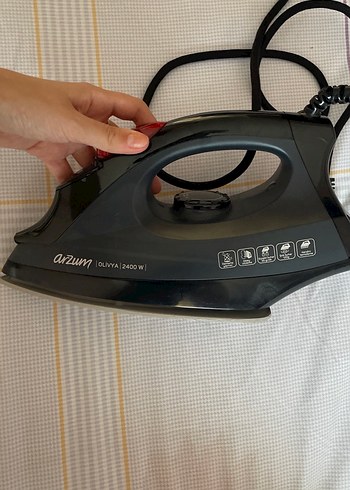 Arzum Olıyya 2400 W Siyah Ütü