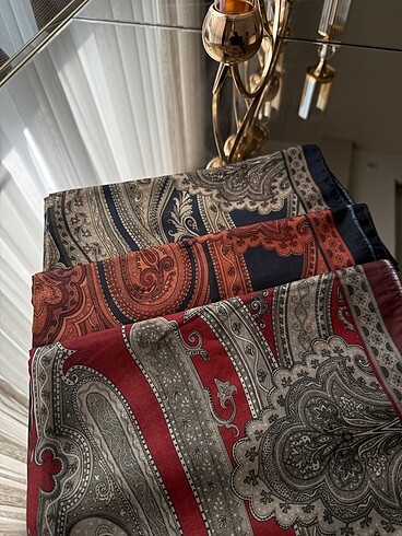Etro desen yeni şalllarımız