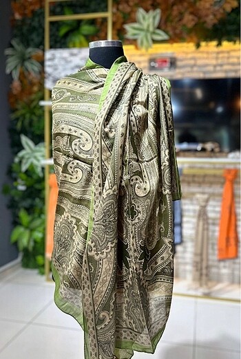 Etro desen şalımız