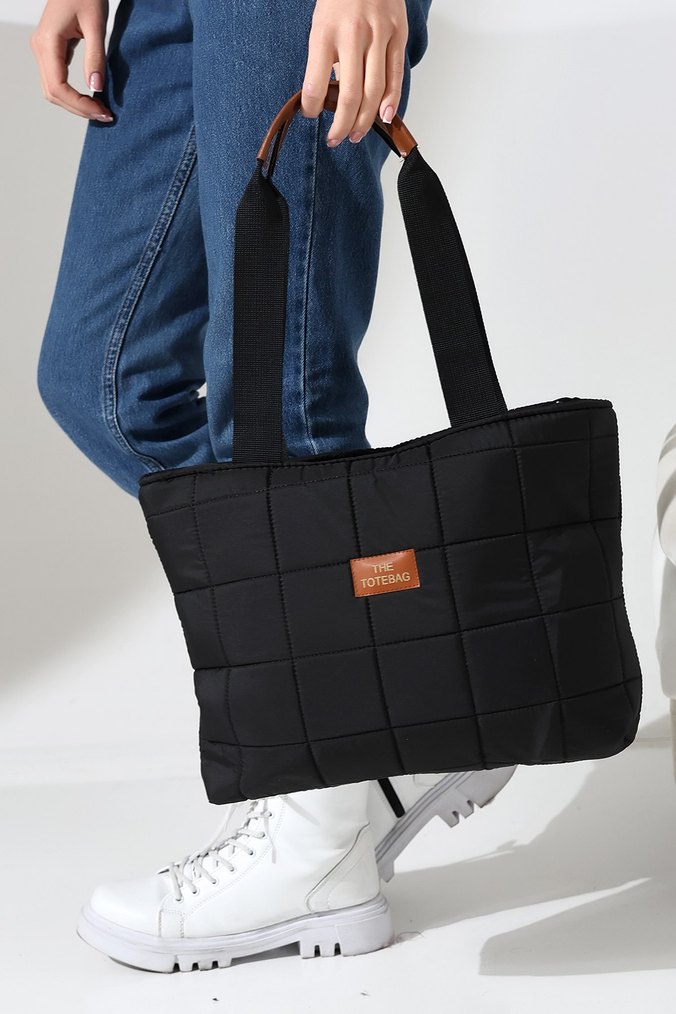 Kapitone fermuarlı omuz çantası - Görsel 4