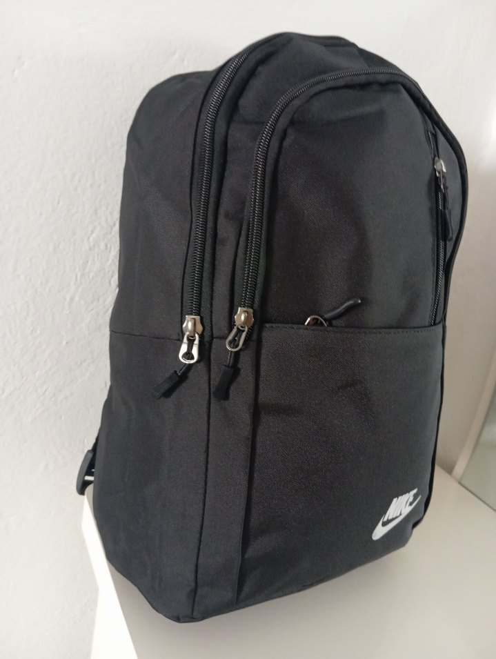 Nike Siyah Fermuarlı Erkek Sırt Çantası - Görsel 2