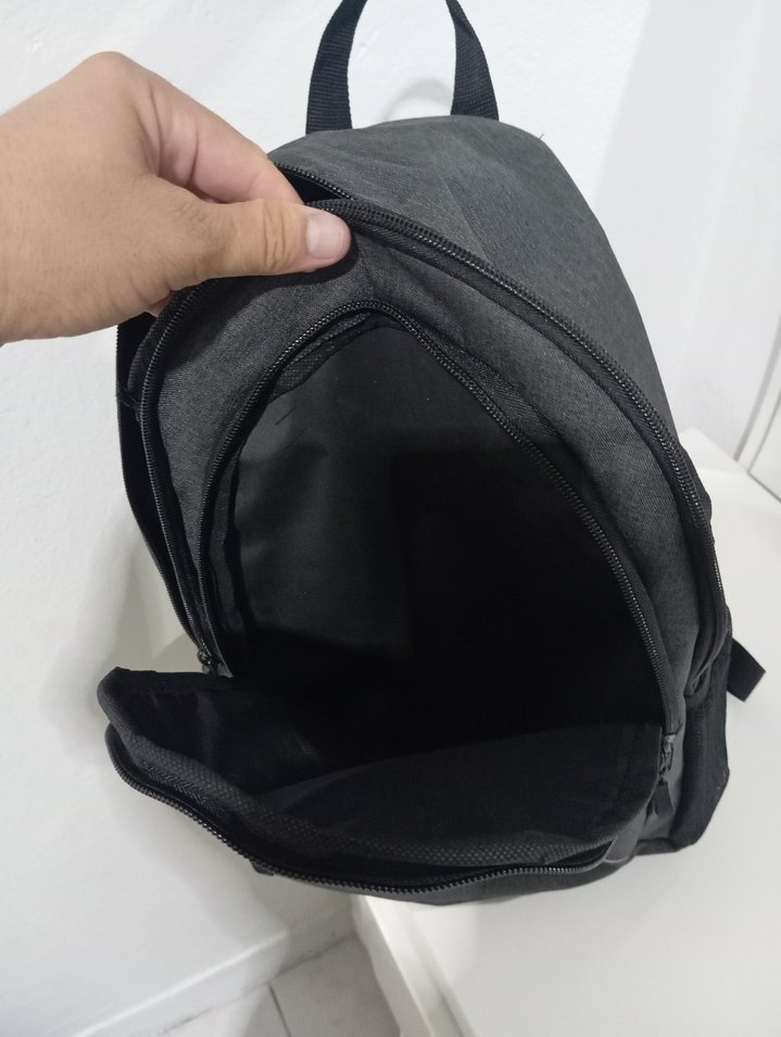 Gri Fermuarlı Erkek Sırt Çantası - Görsel 5