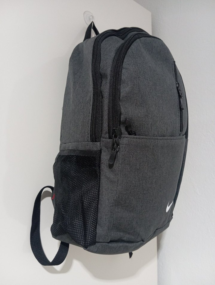 Gri Fermuarlı Erkek Sırt Çantası - Görsel 2