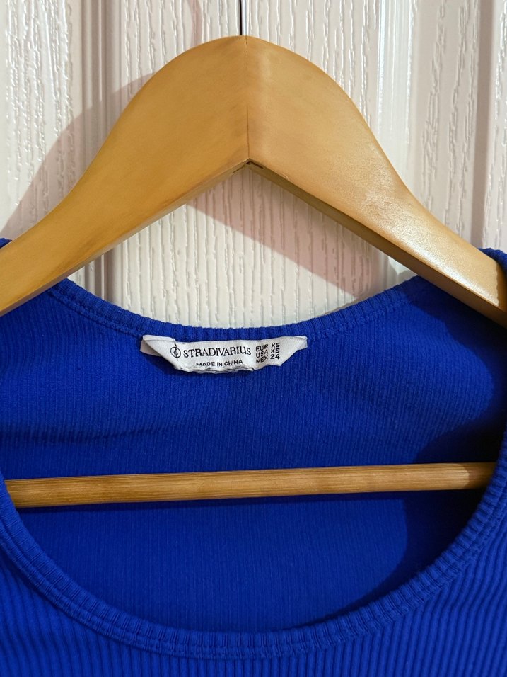 Stradivarius Uzun Kollu Mavi Crop Top - Görsel 3