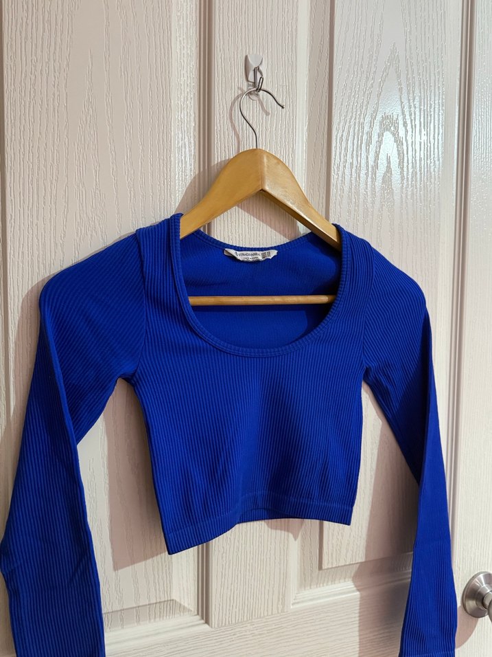 Stradivarius Uzun Kollu Mavi Crop Top - Görsel 2