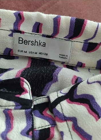 m Beden Bershka crop gömlek 