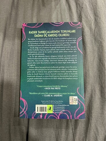 Kaderin Gümüş İpleri, Kika Hatzopoulou