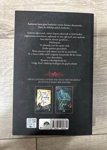 Aramızdaki Gölgeler - Tricia Levenseller