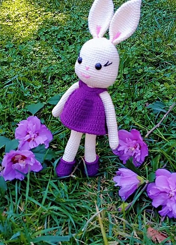 Beden Amigurumi mor elbiseli tavsan