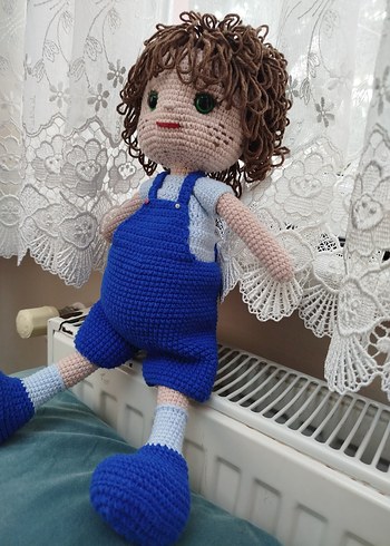 Mavi Tulumlu Örgü Bebek - Görsel 4