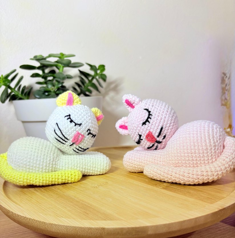 uyuyan minik kedi - Görsel 4