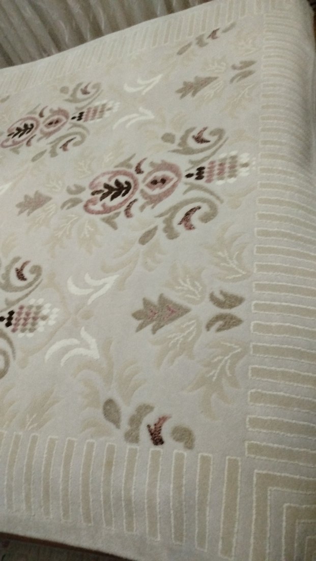 Beyaz Klasik Desensiz Halı - Görsel 3