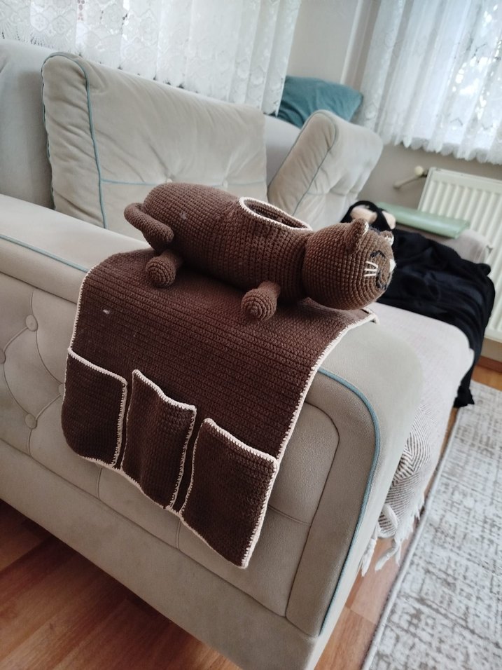 Kahverengi Örgü Kedi koltuk organizer - Görsel 2