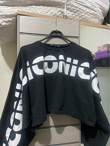 Crop sweat
