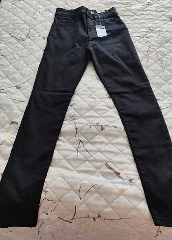 Kadın Siyah Regular Fit Midi Kot Pantolon