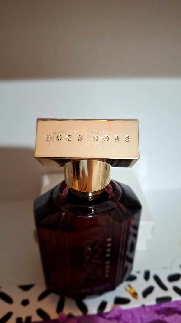 Hugo Boss The Scent Kadın Parfümü - Görsel 2