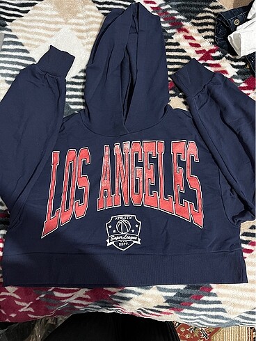 Kapüşonlu Sweatshirt