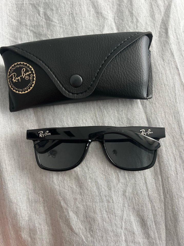 Siyah Ray-Ban Kadın Güneş Gözlüğü - Görsel 2