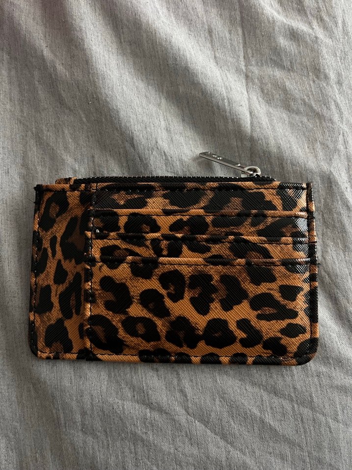 Bershka cüzdan - Görsel 2