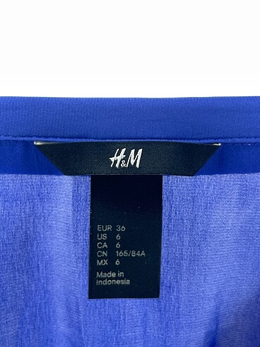 36 Beden mavi Renk H&M Gömlek %70 İndirimli.