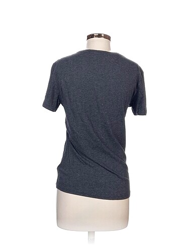 xs Beden Gap T-shirt %70 İndirimli.