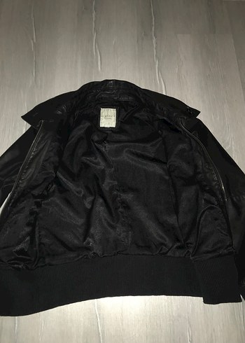 Bershka siyah deri ceket - Görsel 8