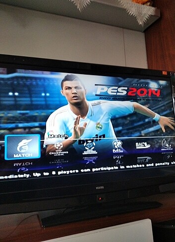  Beden Ps2 + 2 kol + 5 oyun + görüntü kablosu+ adaptör 