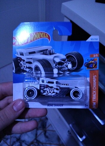  Hot wheels sıfır TH araç