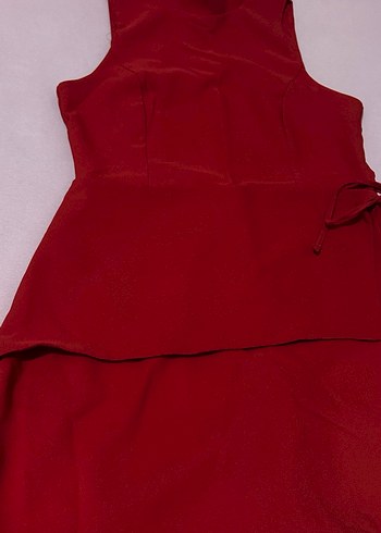 Kırmızı Kolsuz Yüksek Yakalı Kadın Tulum - Görsel 2