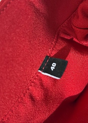 Kırmızı Kolsuz Yüksek Yakalı Kadın Tulum - Görsel 4