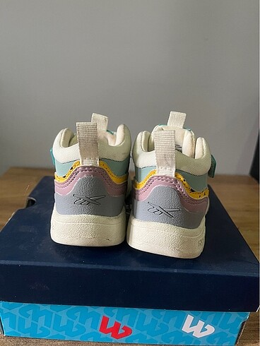 20 Beden Reebok Orijinal Bebek Ayakkabı
