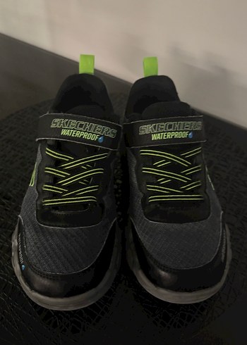 Siyah renk yeşil bağcıklı  Erkek Çocuk Spor Ayakkabı - Görsel 4