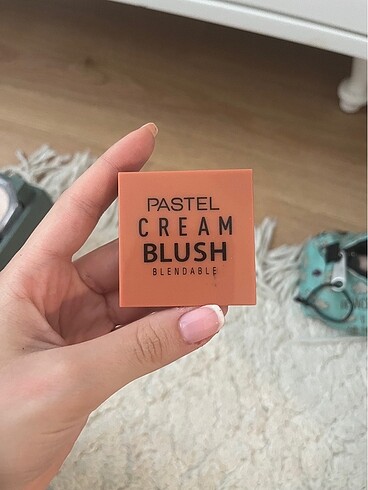 Pastel cream blush 44 numara